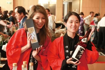 350年の長きにわたり酒作りを続ける辰馬本家酒造の「白鹿」