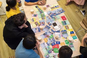 カード･ゲーム「2030 SDGs」を使ったワークショップは日本でも好評を博した