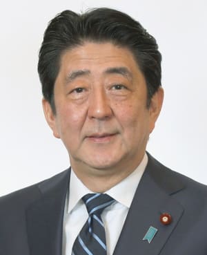 日本国内閣総理大臣　安倍晋三