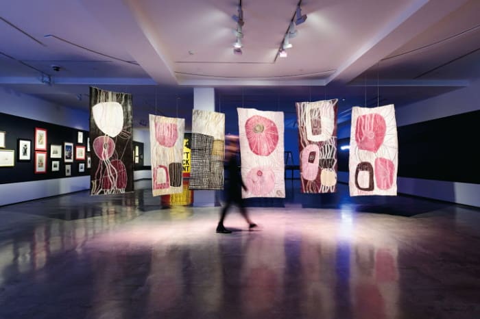 Noŋgirrŋa Marawili, installation view, 22nd Biennale of Sydney: NIRIN, Museum of Contemporary Art Australia, Sydney, 2020, image courtesy the artist and Museum of Contemporary Art Australia © the artist, photograph: Ken Leanfore